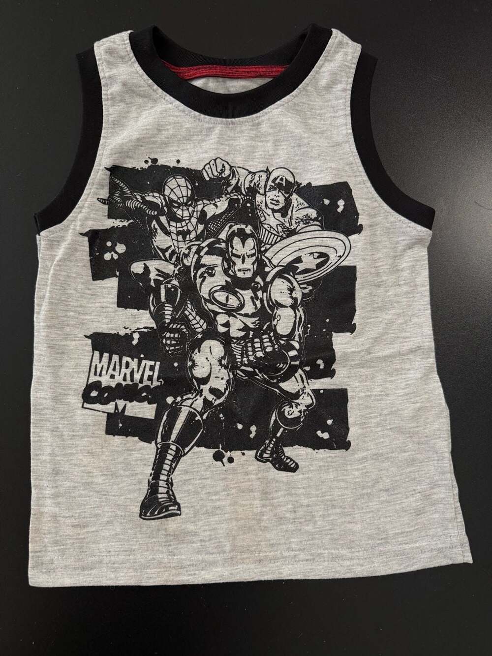 Marvel Comics Avengers Graphic Tank Top Size 4T